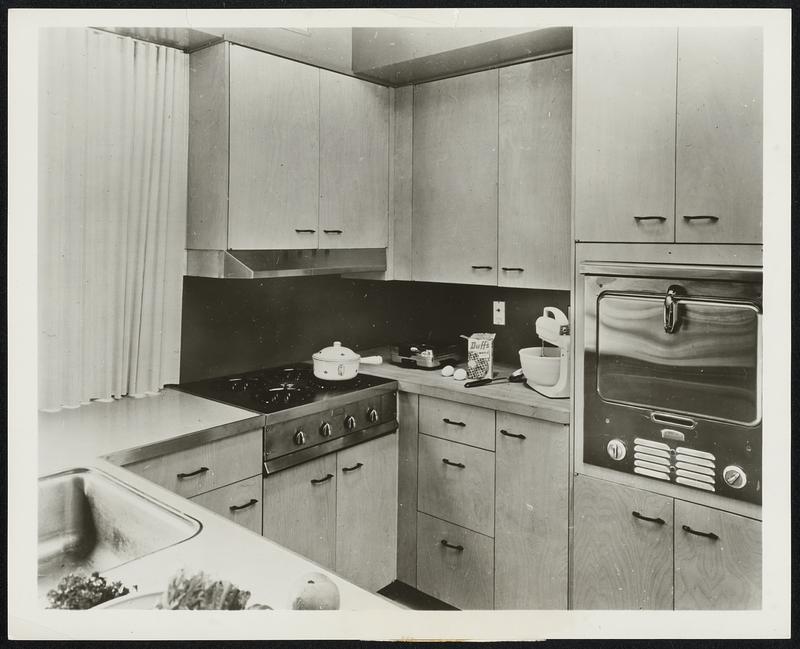 Kitchen of 1953 “House of Ideas” How built-in gas cooking units save ...