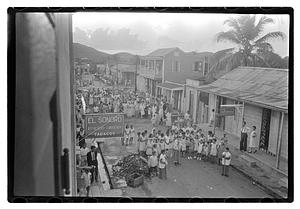 Porto Rico pict. with Memo and Leica