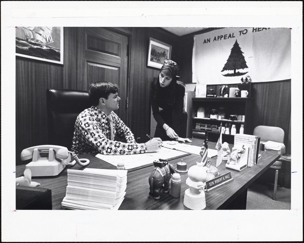 Kim Marinelli '76, intern - state house