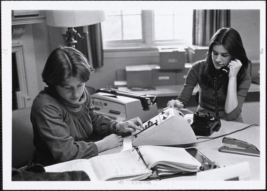 Gay Thomas '78 (left) and Hannah Peters '77 management interns