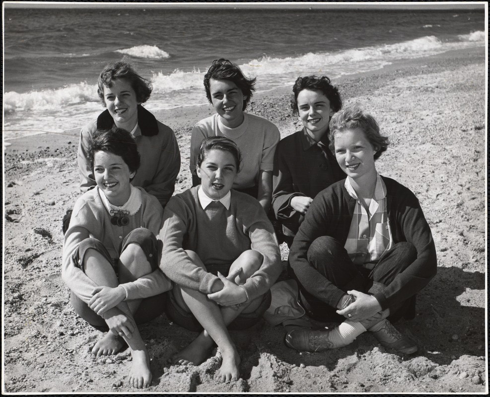 Students: orientation, clambake, 1953, Georgia group