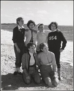 Students: orientation, clambake, 1953, Texas girls