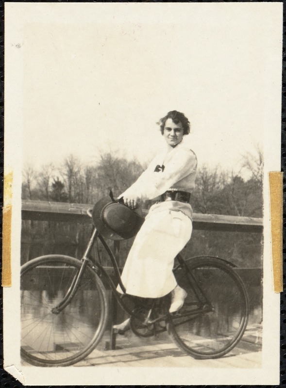 Eleanor Andrews, Chicago, 1913?