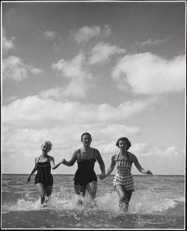 Students: orientation, clambake, 1953 - Digital Commonwealth