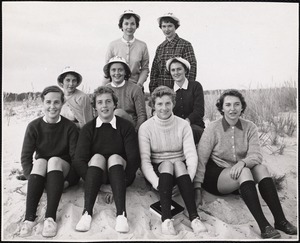 Students: orientation, clambake, 1953 -- Connecticut girls