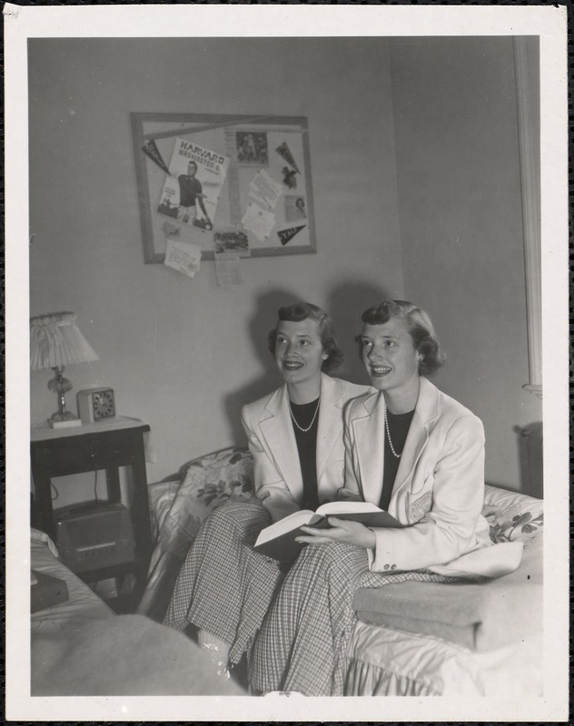 Julia and Cynthia Lacy '53
