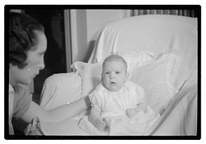 Collier Mrs. & 2 children