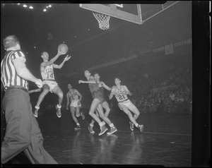 Cousy with lay up for Celtics at Garden vs. Knicks