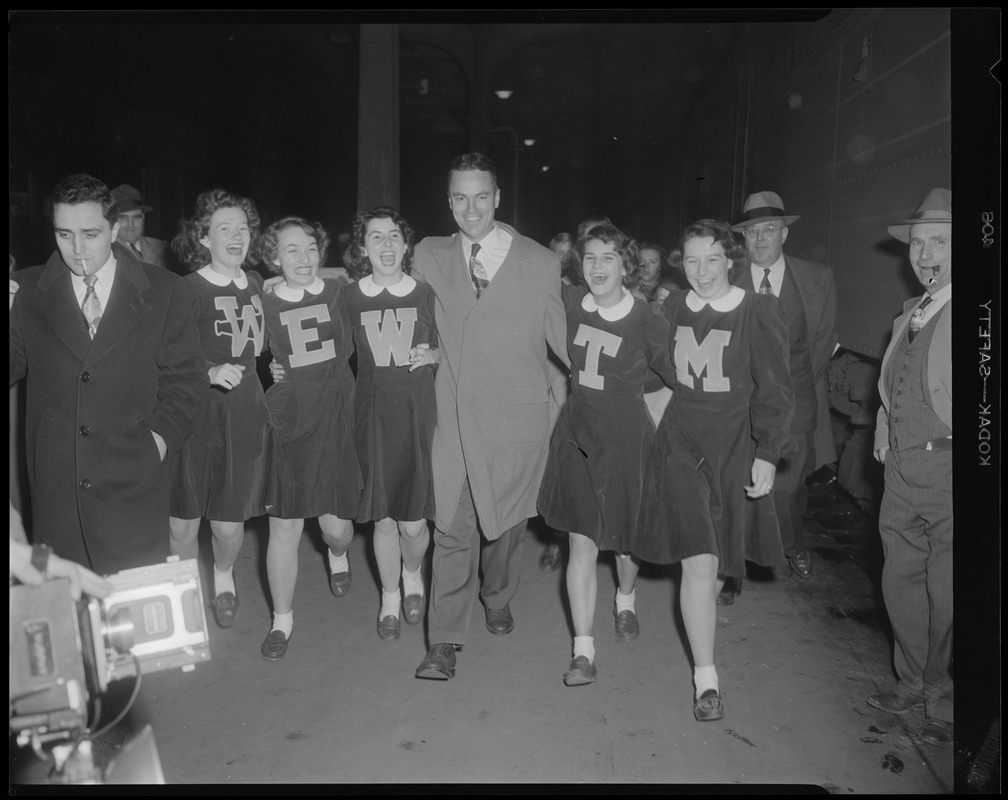 Weymouth cheerleaders and team coming home after big victory in the South