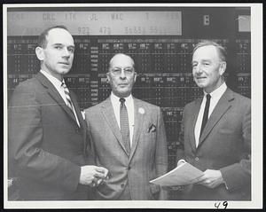 Paine, Webber Partners-Key figures in the expansion of Paine, Webber, Jackson & Curtis' services in the Boston area in recent years include (l. to r.) Thomas H. Adams Jr., Robert W. MacArthur and Francis P. Sears Jr. The firm's regional headquarters at 24 Federal St. are presently being completely remodeled.