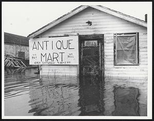 Shop in old Norwood - Canton Airport