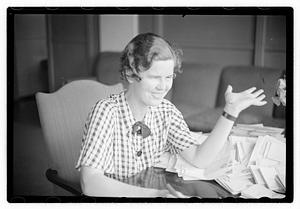Miss Muriel Stafford hand writing anal[yst]