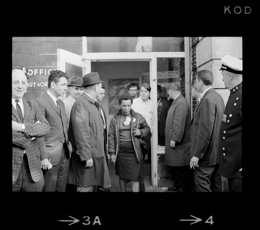 Occupants walk from South End site office peacefully ending Boston Redevelopment Authority sit-in