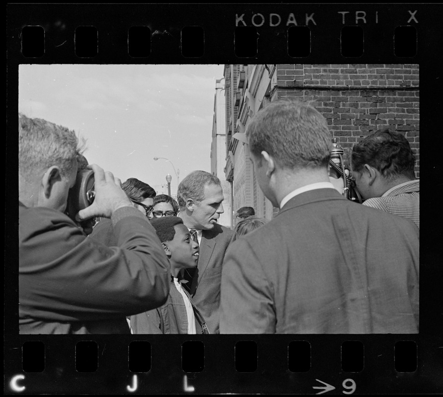 Mayor Kevin White in middle of crowd at Boston Redevelopment Authority sit-in