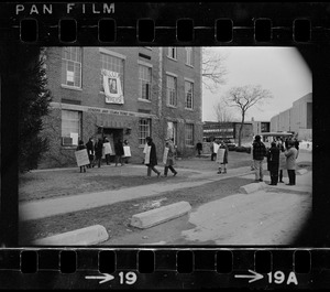 Student protest outside of Ford Hall during sit-in at Brandeis University