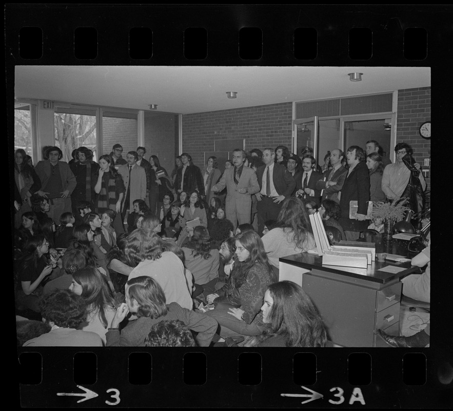 Peter Diamandopoulos, Dean of Faculty of Arts and Sciences, speaks to students during Brandeis University sit-in during meeting of picking new president