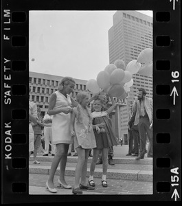 Mrs. Kevin White, Bonnie Bishop, center, and the First Lady's daughter, Elizabeth, release helium balloons at City Hall Plaza