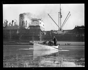 Stranded Collier SS Northern Sword on Faun Bar off Winthrop