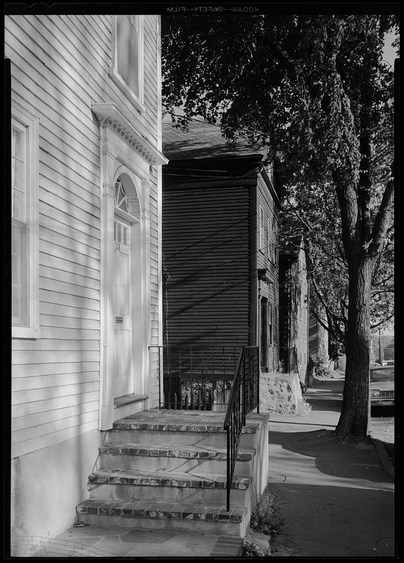 Marblehead, Mass., street scene - Digital Commonwealth