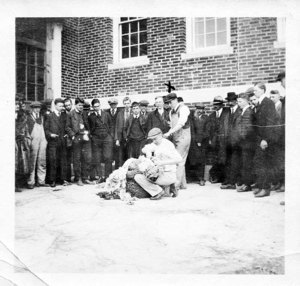 Farm Bureau, Ralph Gaskill, County Agent, E.C.A.S., Shearing Sheep