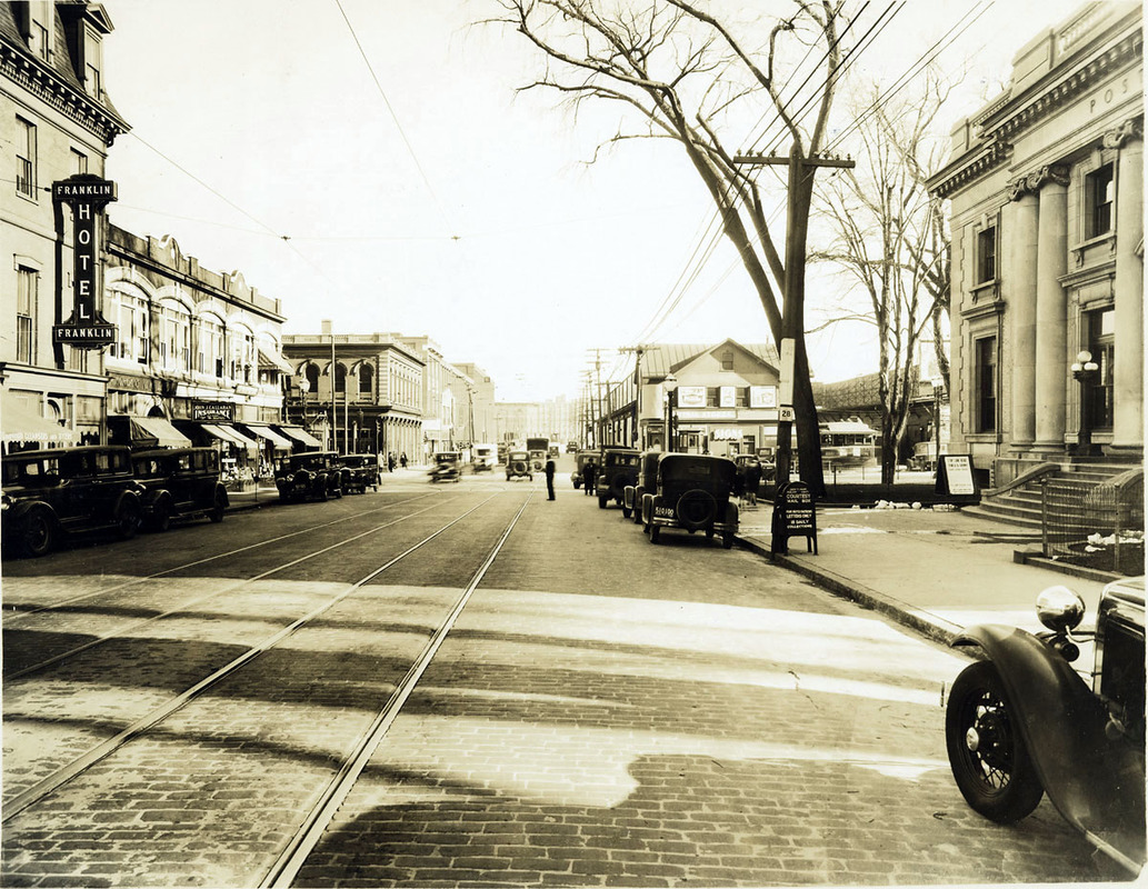 Broadway near Essex St. Post Office; Franklin Hotel