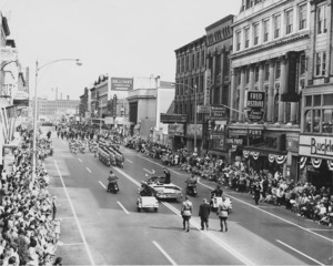 Essex St. looking east