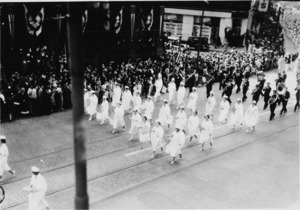 Nurses with US flags