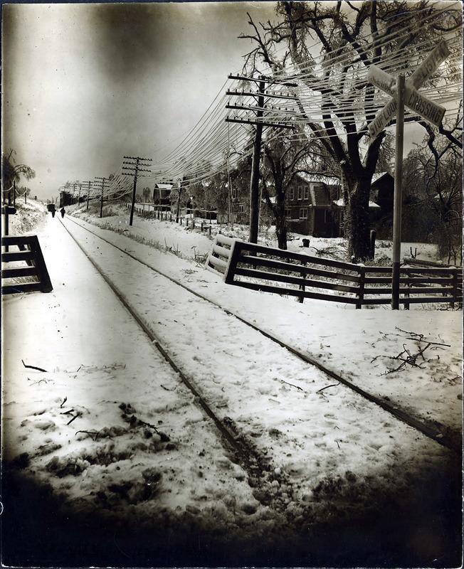 Ice storm; North from Osgood St.