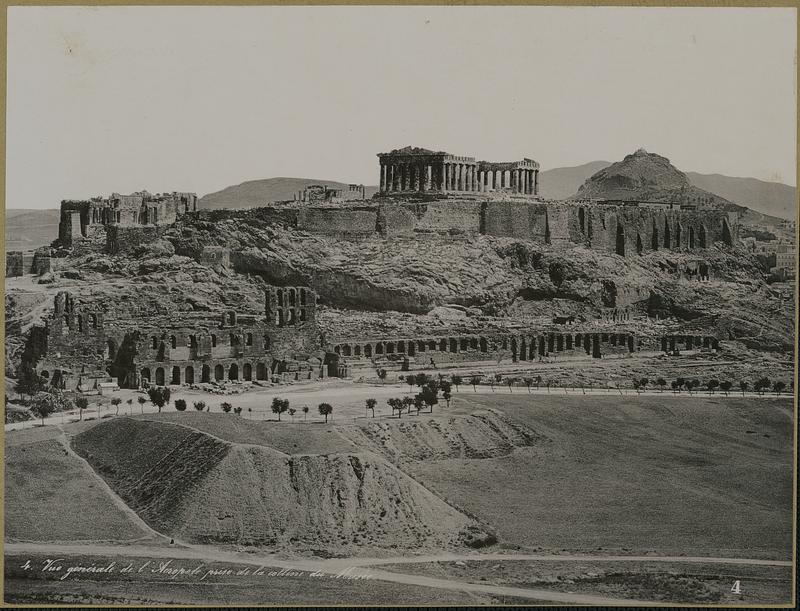 Vue générale de l 'Acropole prise de la colline du Musée