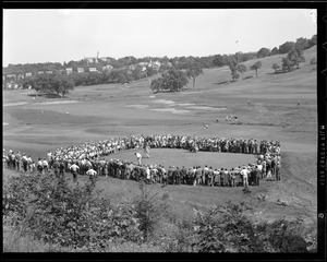 Crowd around green during match between Babe Ruth and Ty Cobb, Commonwealth Country Club