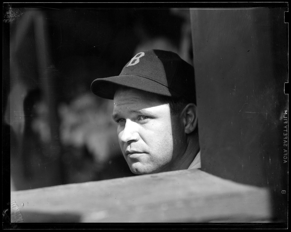 Jimmie Foxx in dugout