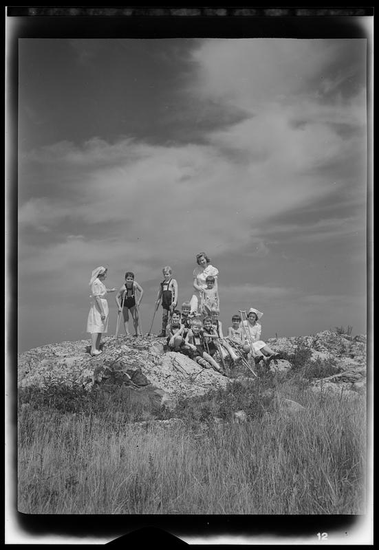 Marblehead, Children's Island, large group