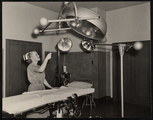Nurse adjusting Faulkner Hospital operating room light