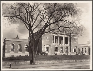 Public Library, 1910 building, Washington St.