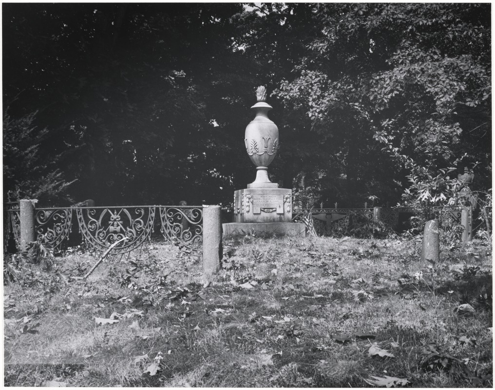 Victorian urn with filial flame, Walnut Street Burial Ground