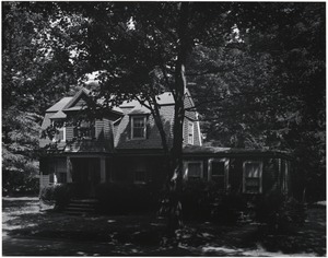 Caretaker's house, Walnut Hills Cemetery