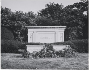 The Kennedy's gravesite, Holyhood Cemetery