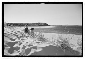 Nito Carolyn & Pablo sand dunes