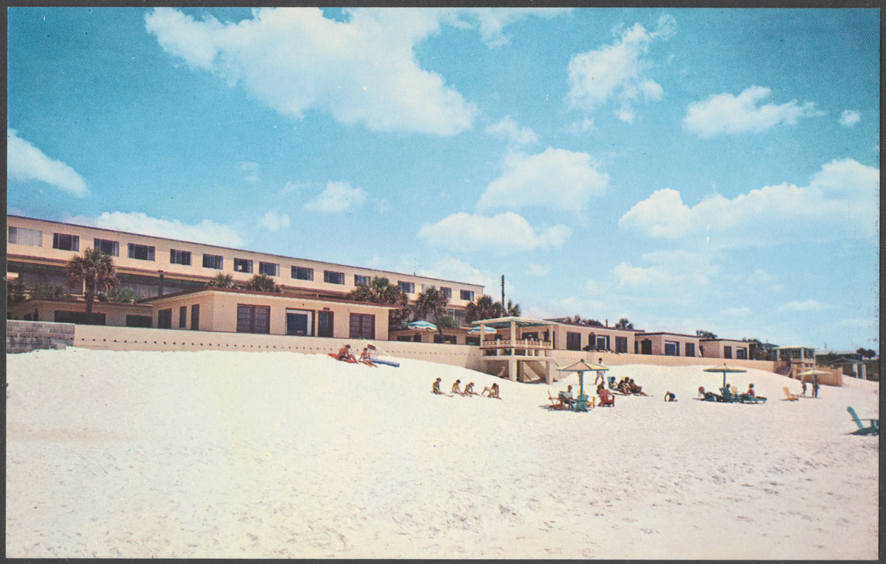 Wave-Crest Court, right at water's edge, Sunnyside, Fla.