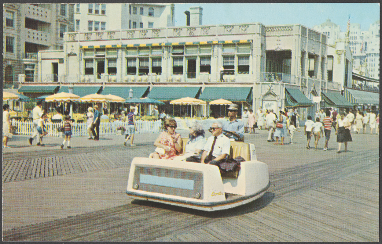 Rolling chairs, Atlantic City, New Jersey