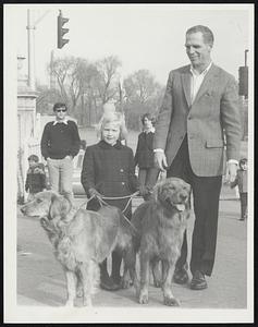 Kevin White - sec. of state & his niece - walking though B Public Gardens, - with Kevins dogs, - Niece - Lynne Connors, Wellesly Hill