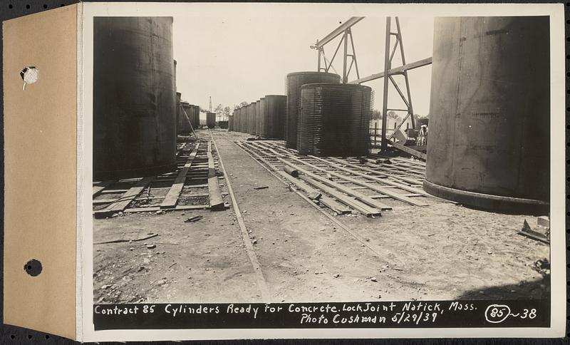 Contract No. 85, Manufacture and Delivery of Precast Concrete Steel Cylinder Pipe, Southborough, Framingham, Wayland, Natick, Weston, cylinders ready for concrete, Natick, Mass., May 29, 1939