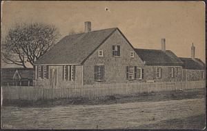 "Aunt Hannah's" oldest house in Truro
