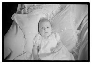Collier Mrs. & 2 children