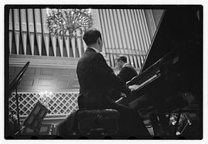 Sanroma Jesus at Boston Pops performance close ups from under the piano