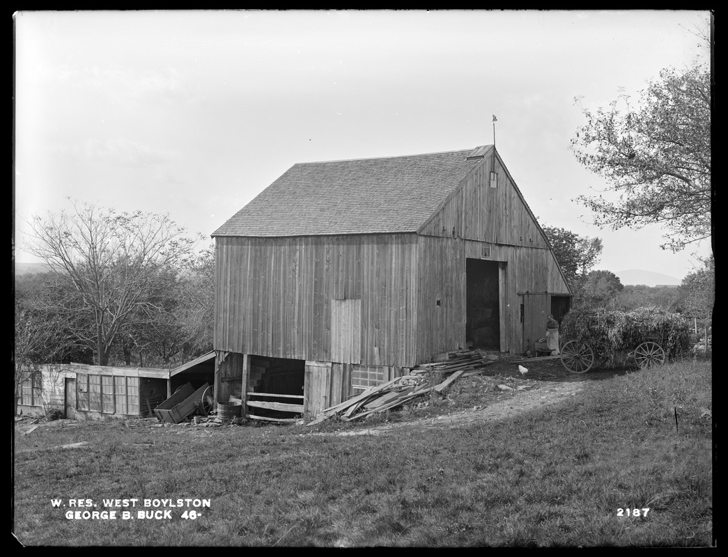 Wachusett Reservoir, George B. Buck's barn, on the easterly side of Fairbank Street, from the southeast, West Boylston, Mass., Sep. 28, 1898
