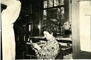 Alice Ronchetti reading at Mount Auburn