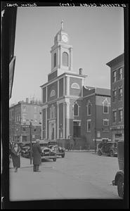 Traffic in front of St. Stephen's Church, Boston