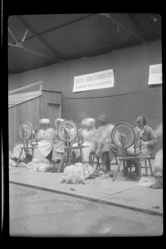 Yarn spinning exhibition, possibly at Dublin Horse Show