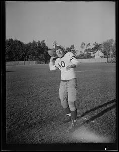 Football 1941, Erkki Mackey throwing a football